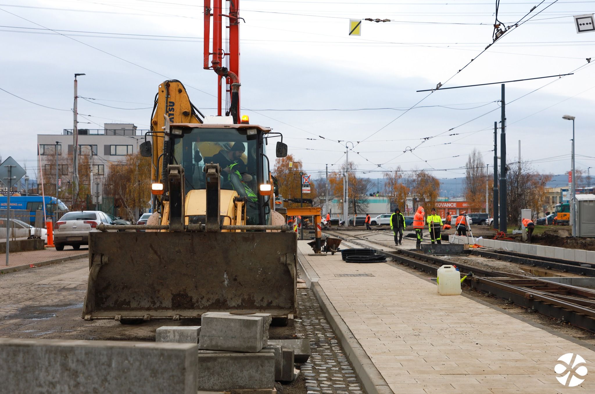 Dopravný podnik Bratislava dokončil najťažšiu fázu opravy trate a modernizácie zastávok Vajnorskej radiály